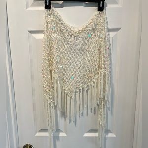 Shawl with color changing tiles.